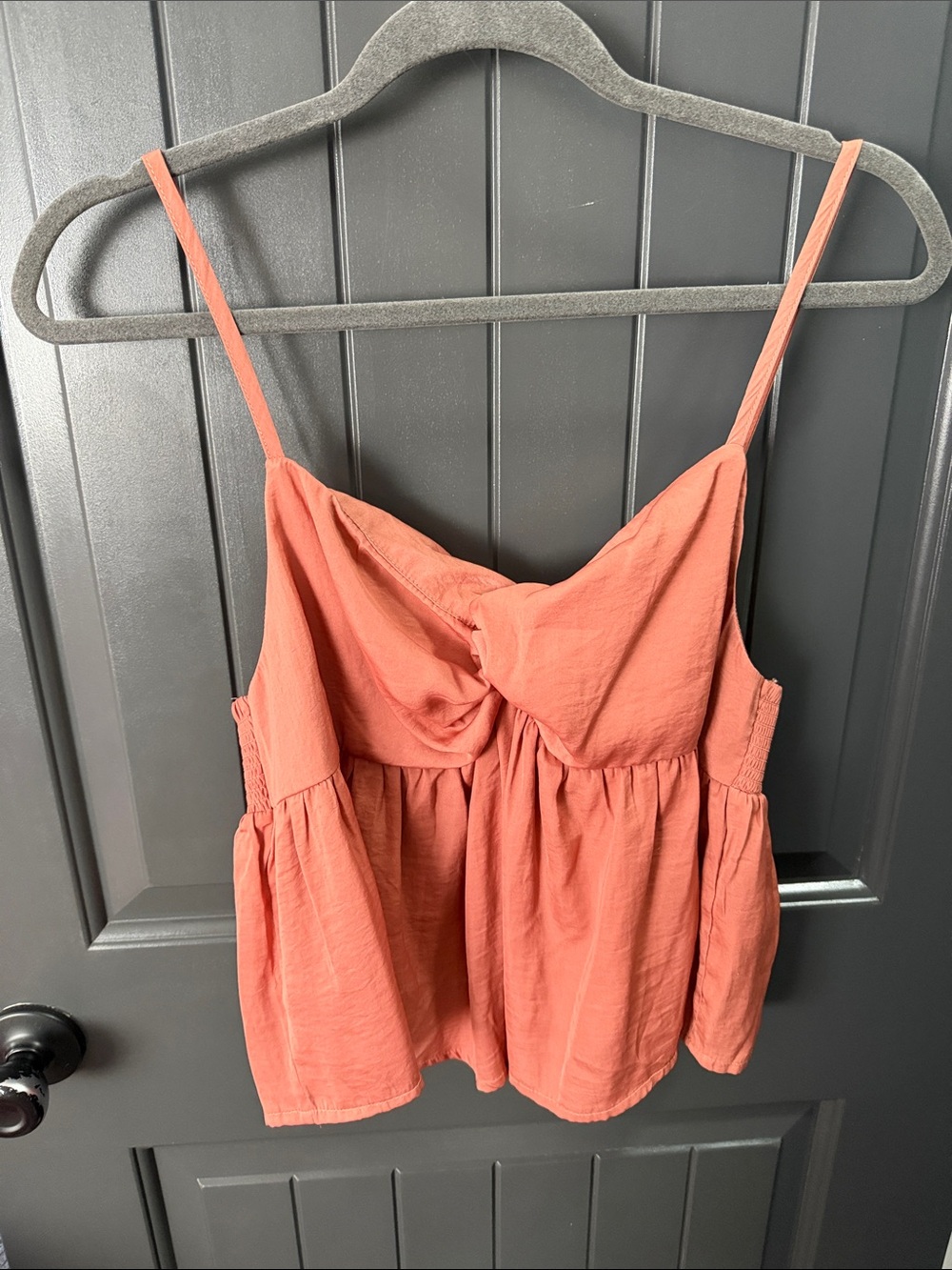 Lulu's Mauve Knot-Front Spaghetti-Strap Peplum Camisole